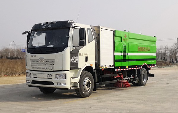 YYD5182TXSCBEV纯电动洗扫车